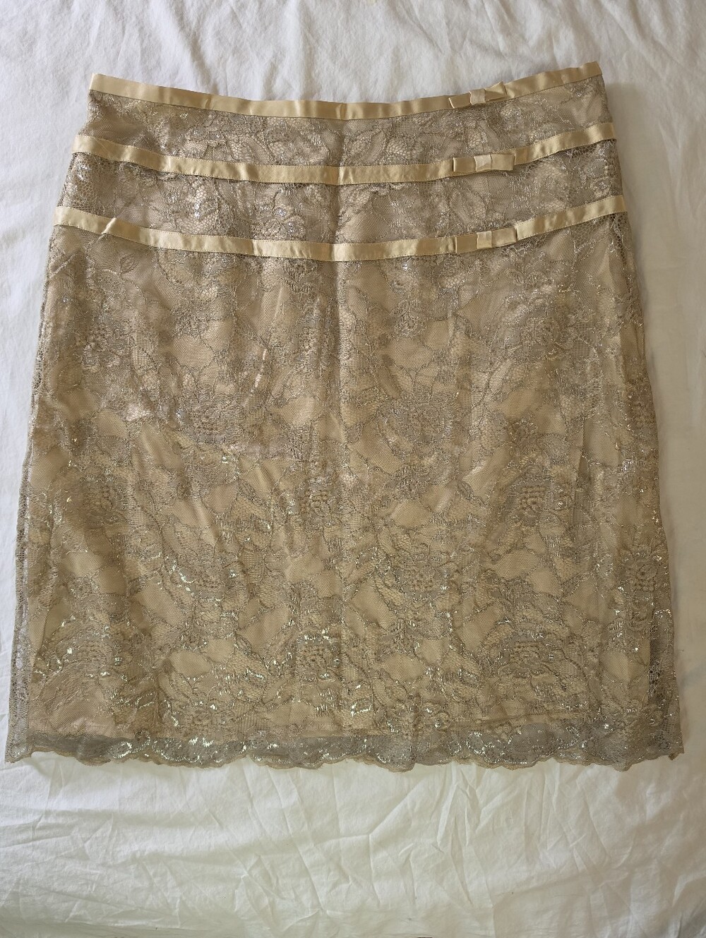 Vintage Y2K Context Metallic Gold Lace Midi Skirt Bow Details 12